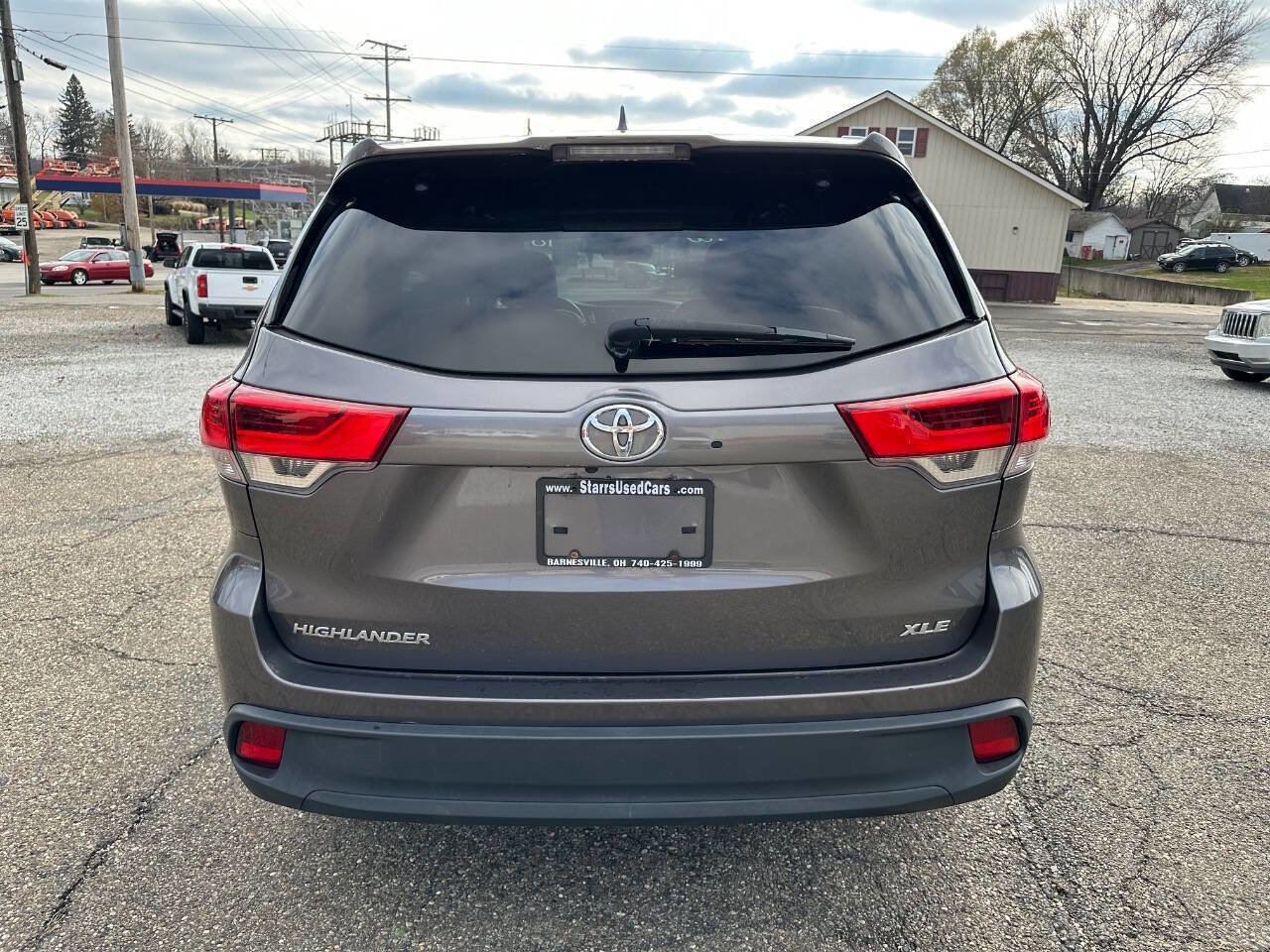 Used 2018 Toyota Highlander XLE image 14
