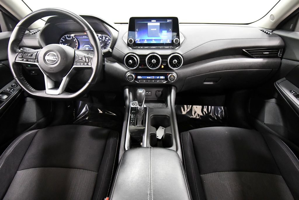 Used 2021 Nissan Sentra SV image 3
