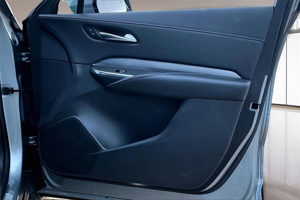 Used 2024 Cadillac XT4 Premium Luxury image 18