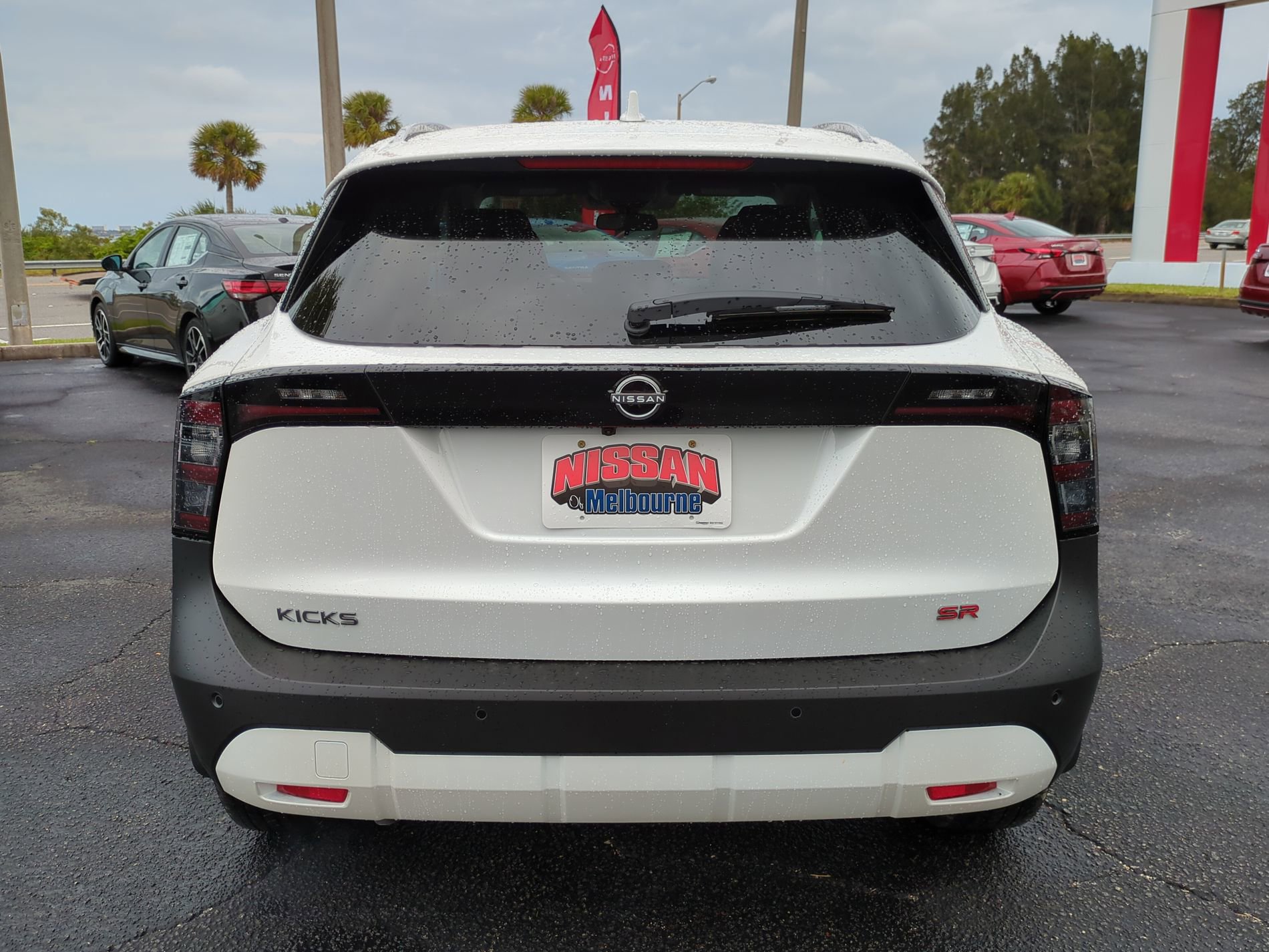 New 2026 Nissan Kicks SR FWD image 5
