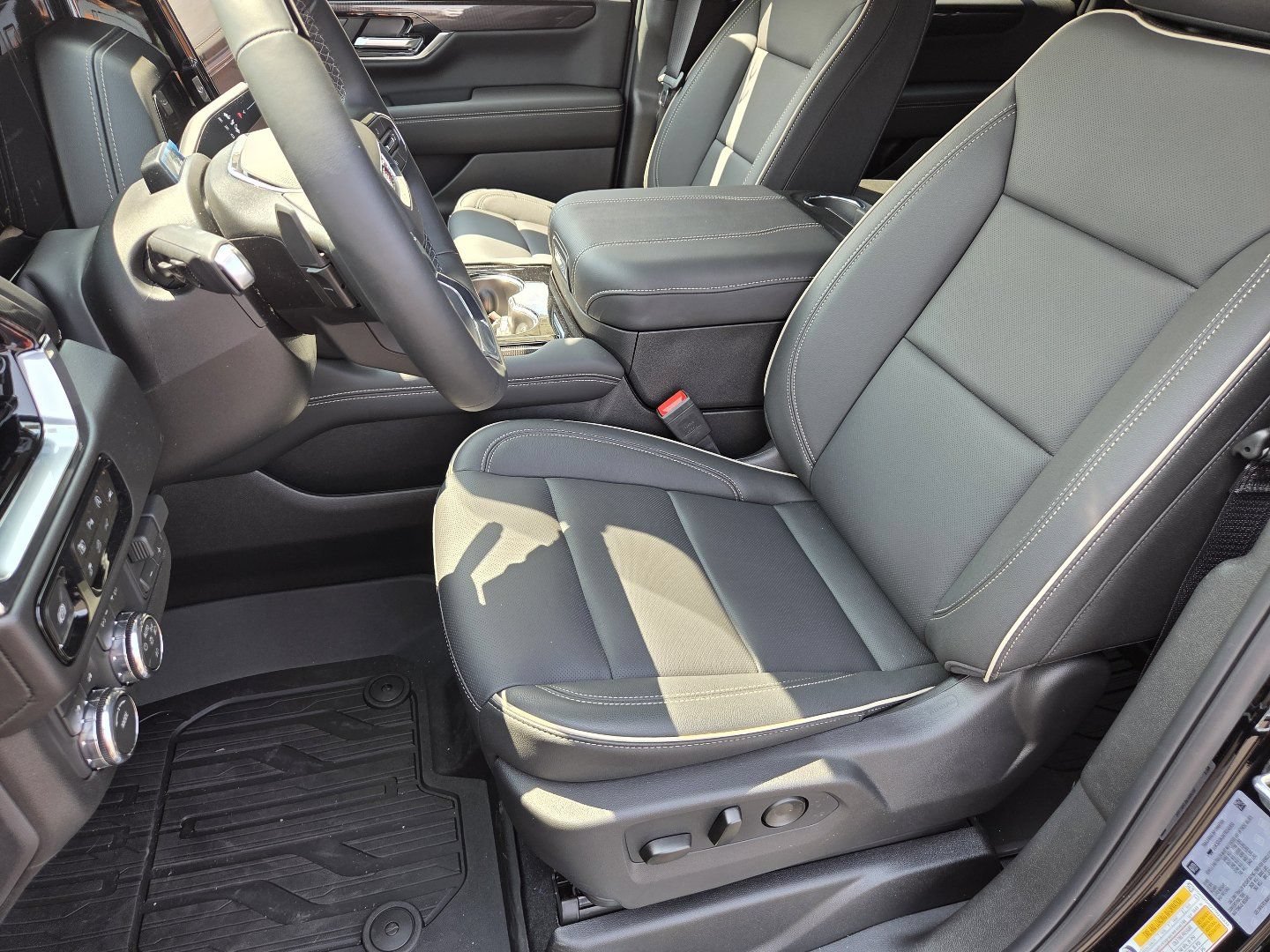 New 2026 GMC Yukon XL Elevation AWD/4WD image 27