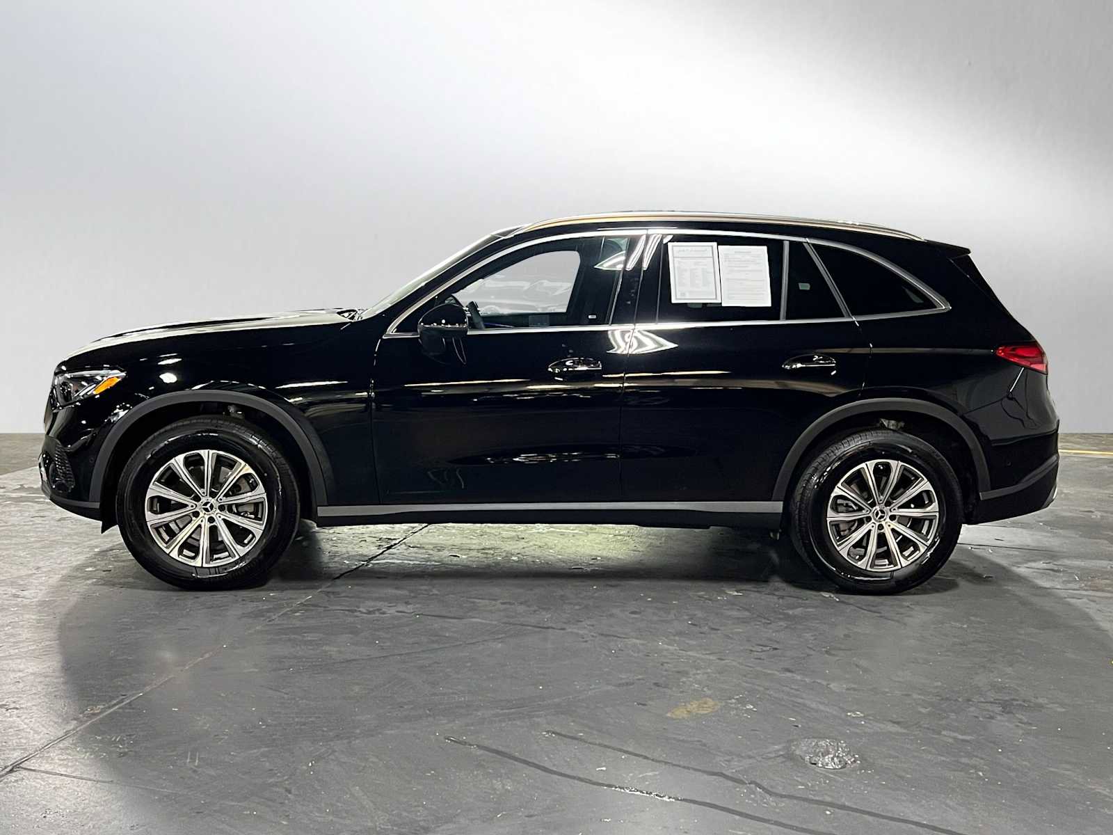 Used 2026 Mercedes-Benz GLC 300 4MATIC image 6