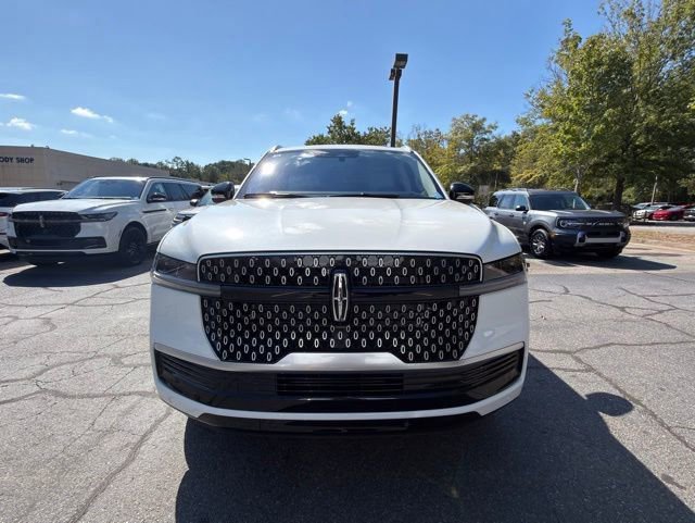 New 2025 Lincoln Navigator Reserve image 14