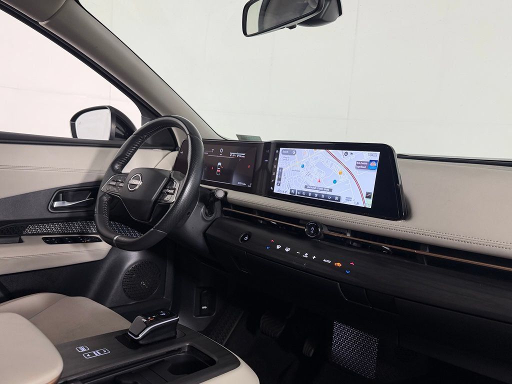 Used 2023 Nissan Ariya FWD image 29