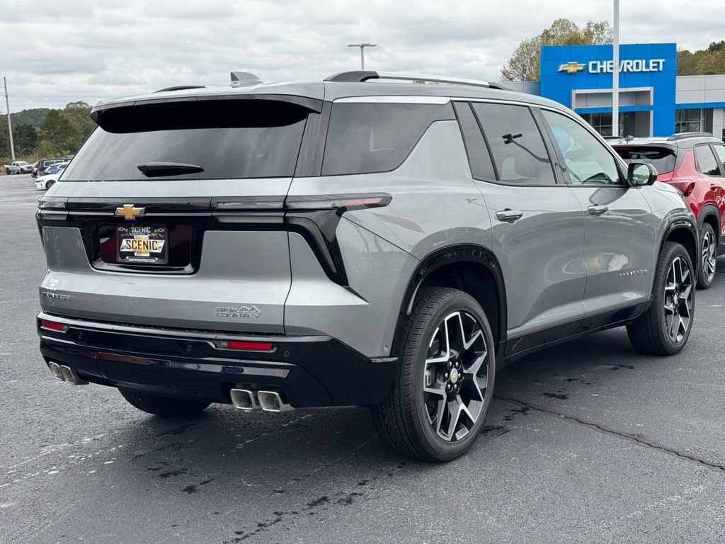 New 2026 Chevrolet Traverse High Country image 3