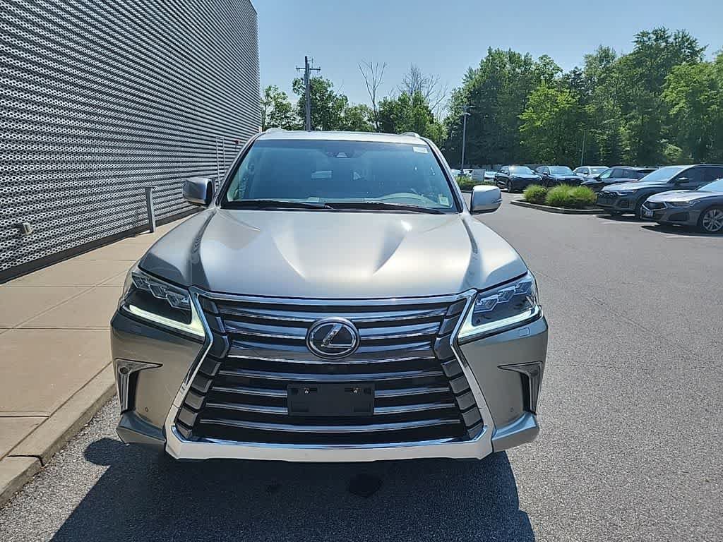 Used 2021 Lexus LX 570 4WD w/ Luxury Package image 16