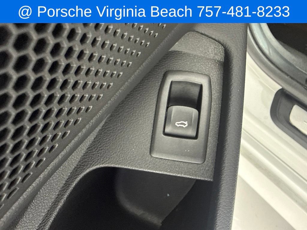 Used 2026 BMW 330i xDrive Sedan AWD/4WD image 19