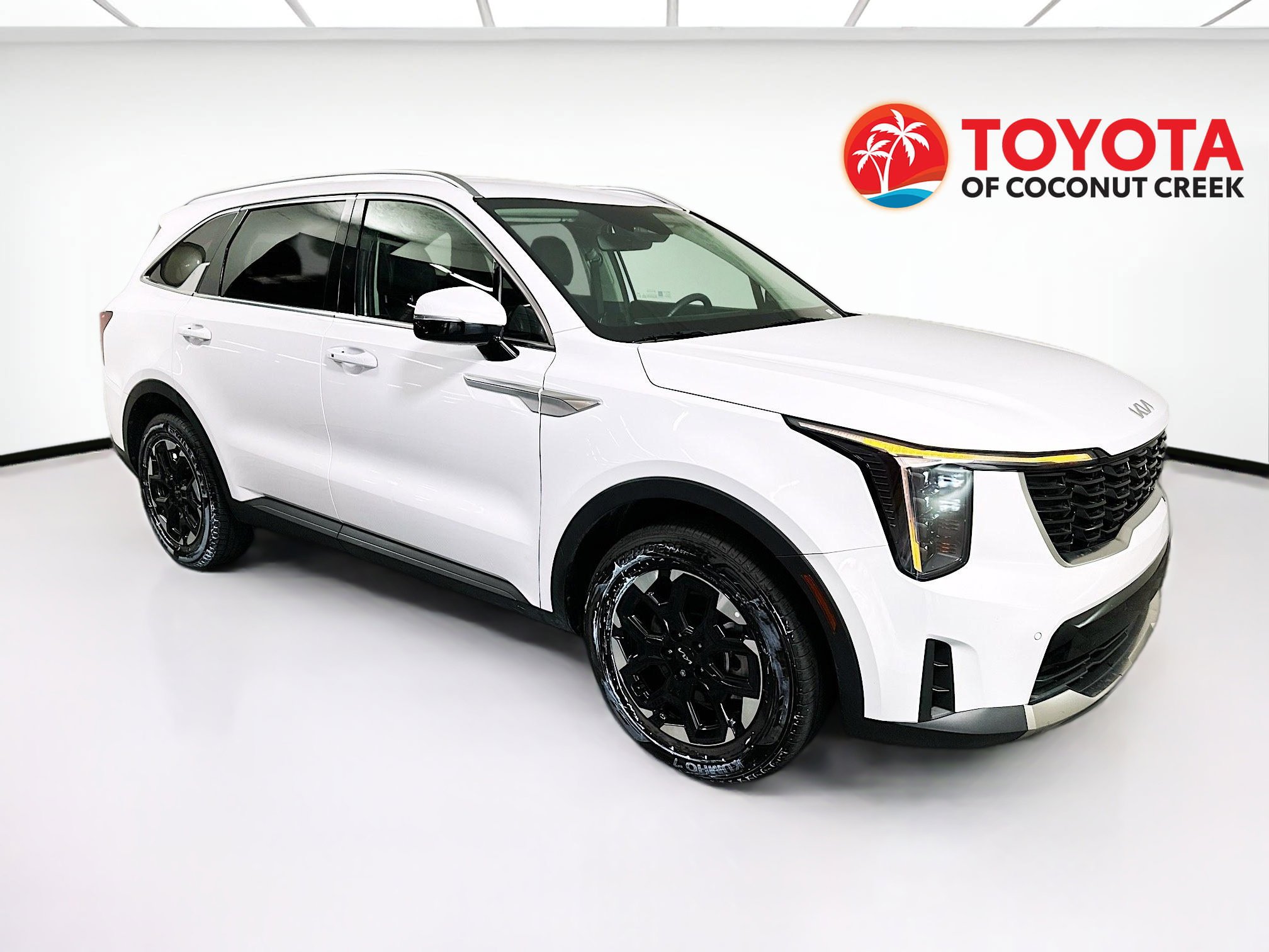 Used 2025 Kia Sorento S