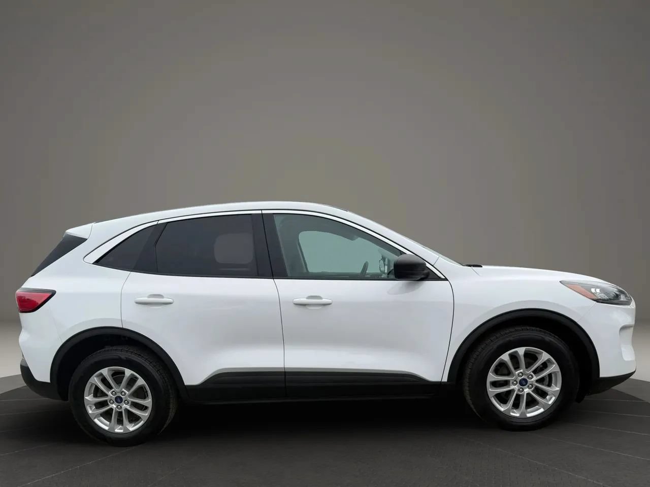Used 2022 Ford Escape SE AWD/4WD image 4