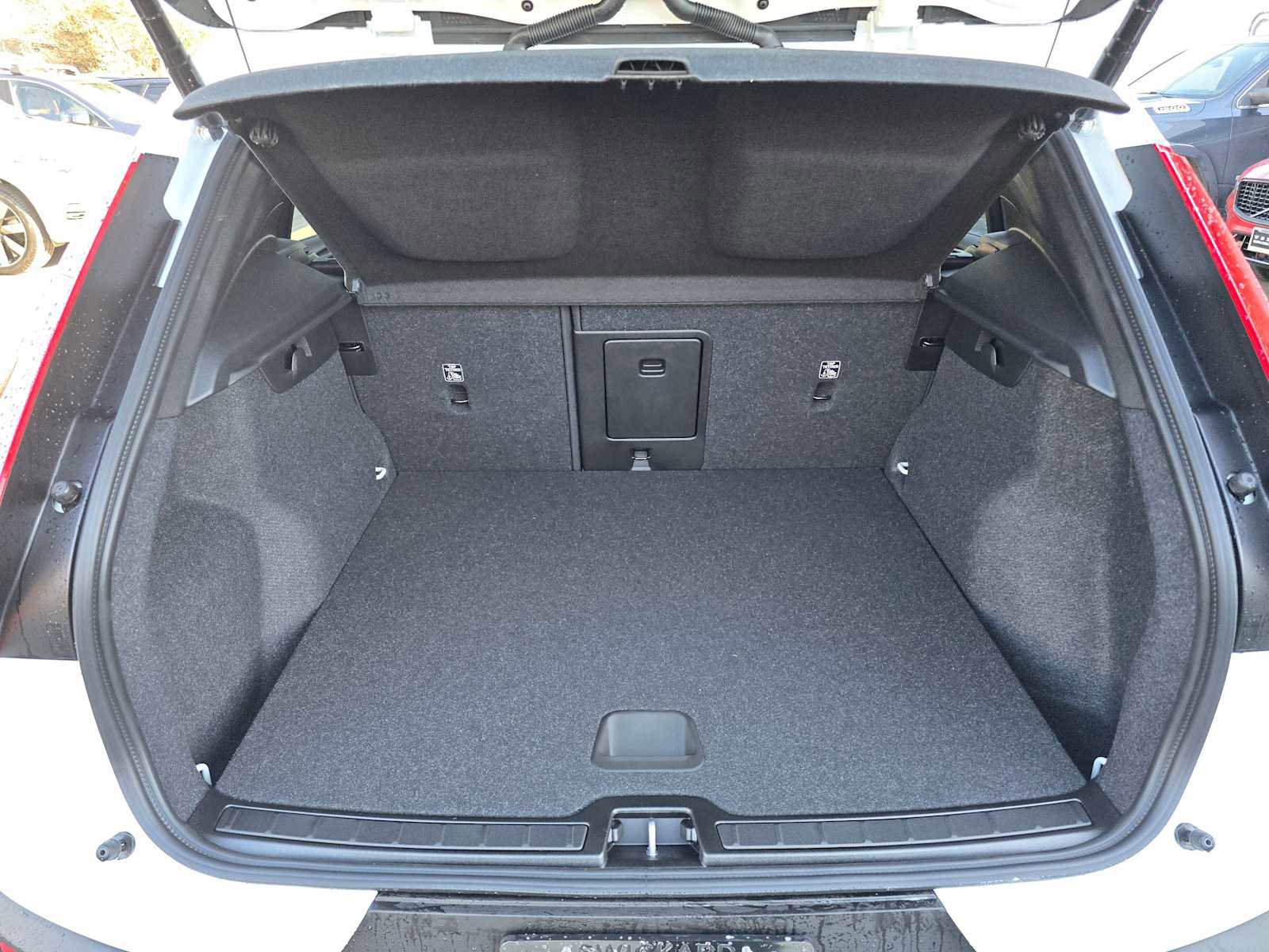 New 2026 Volvo XC40 B5 Core w/ Climate Package image 14