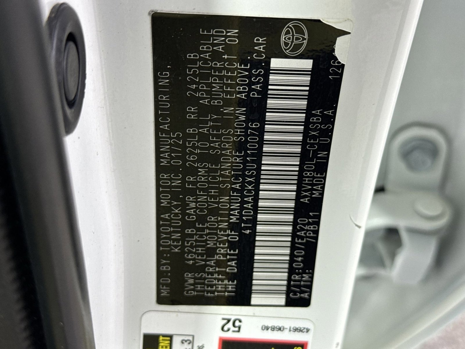 Used 2025 Toyota Camry SE FWD image 40