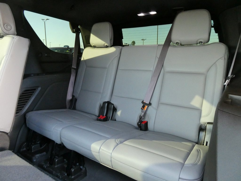 Used 2023 GMC Yukon SLT w/ SLT Premium Package image 22