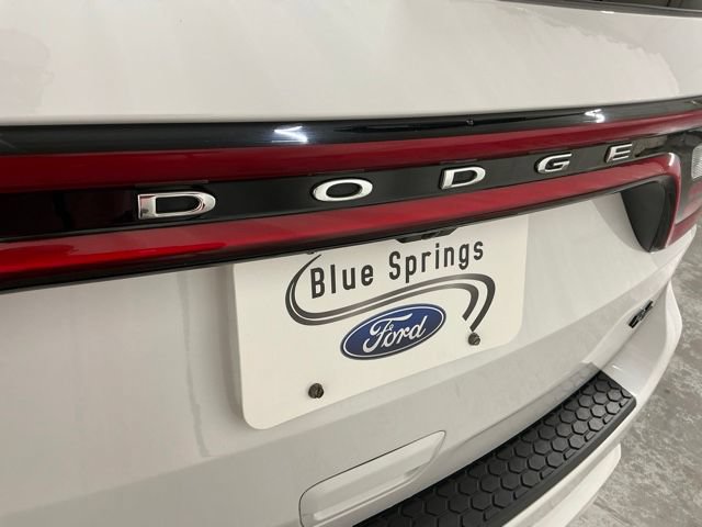 Used 2017 Dodge Durango R/T w/ Technology Group AWD/4WD image 5