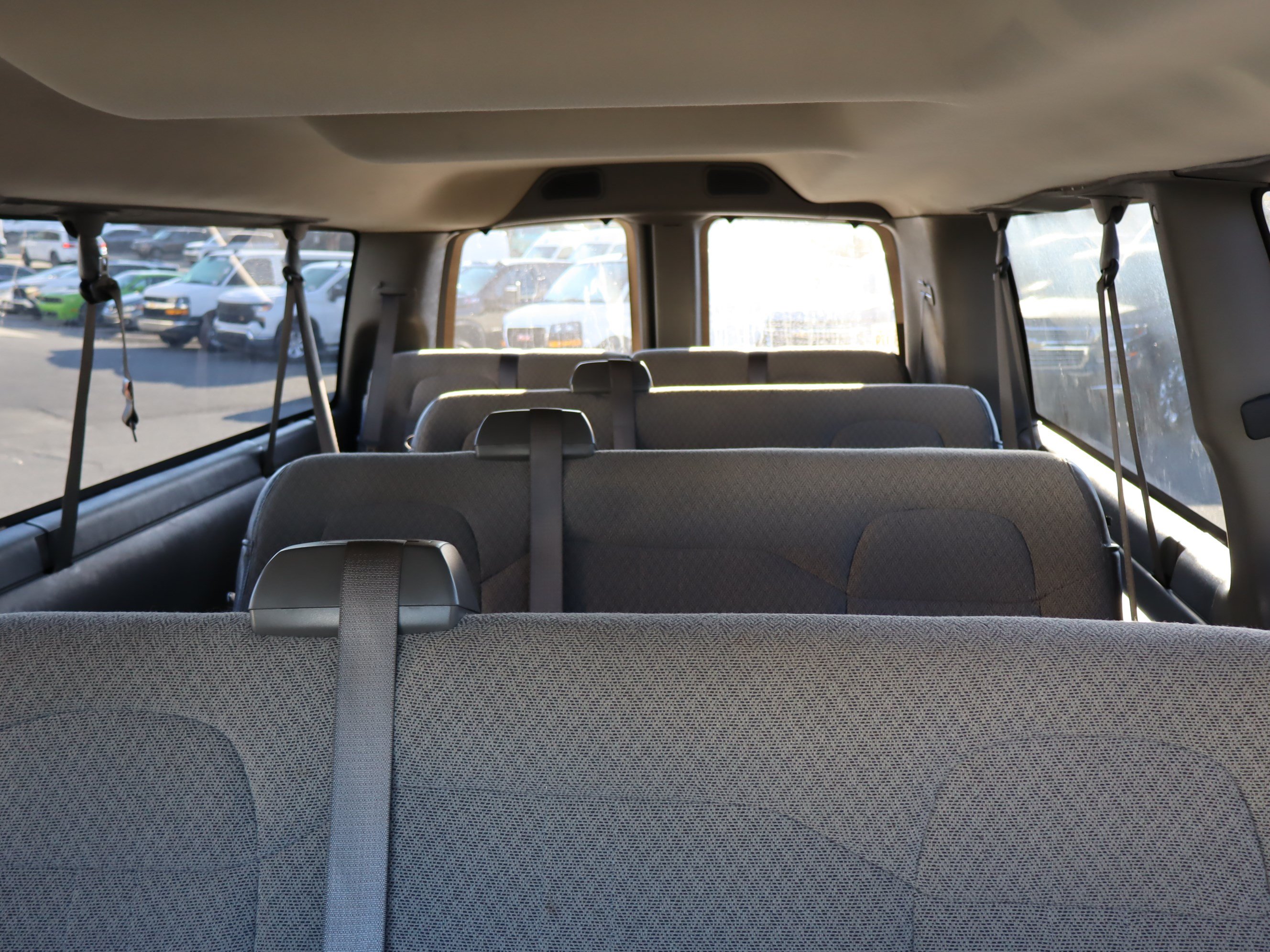 Used 2025 Chevrolet Express 3500 LT w/ LT Preferred Equipment Group RWD image 27