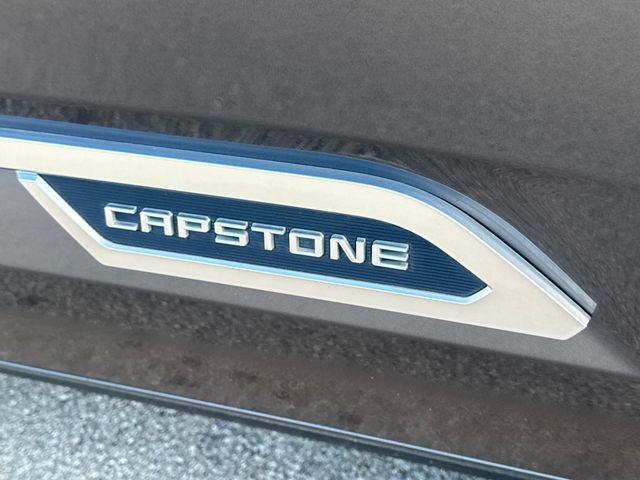 Used 2023 Toyota Sequoia Capstone AWD/4WD image 12