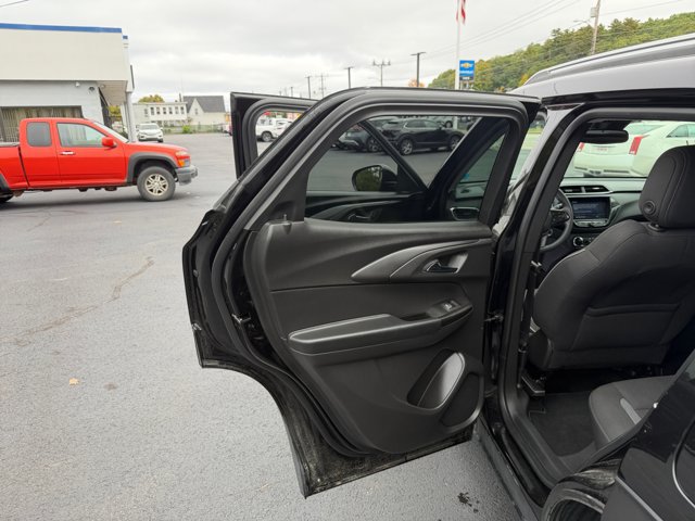 Certified 2023 Chevrolet TrailBlazer LT w/ Convenience Package AWD/4WD image 23