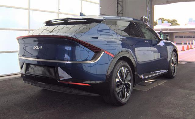 Used 2023 Kia EV6 Wind w/ Wind Technology Package AWD/4WD image 3