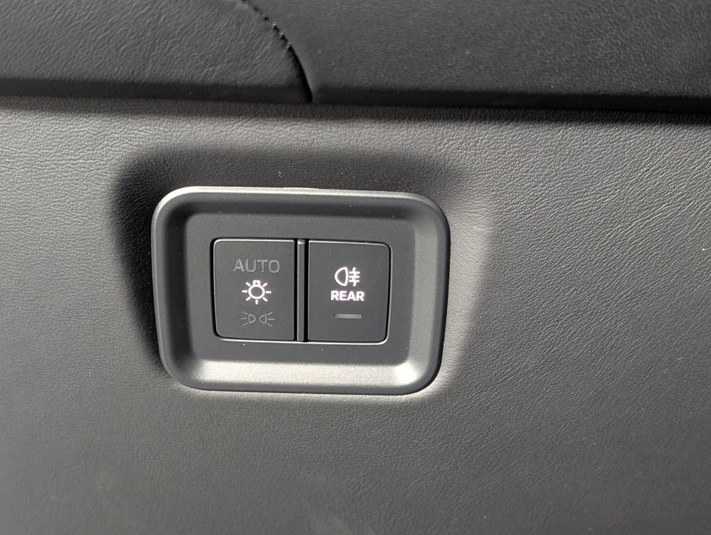 New 2026 Porsche Cayenne GTS image 35