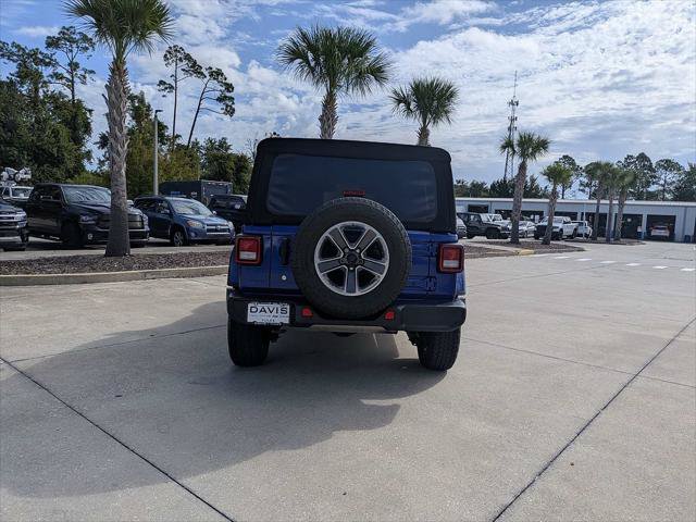 Certified 2018 Jeep Wrangler Unlimited Sahara w/ Cold Weather Group AWD/4WD image 5