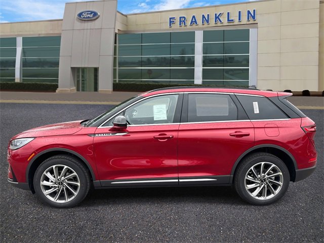 New 2026 Lincoln Corsair Premiere image 4
