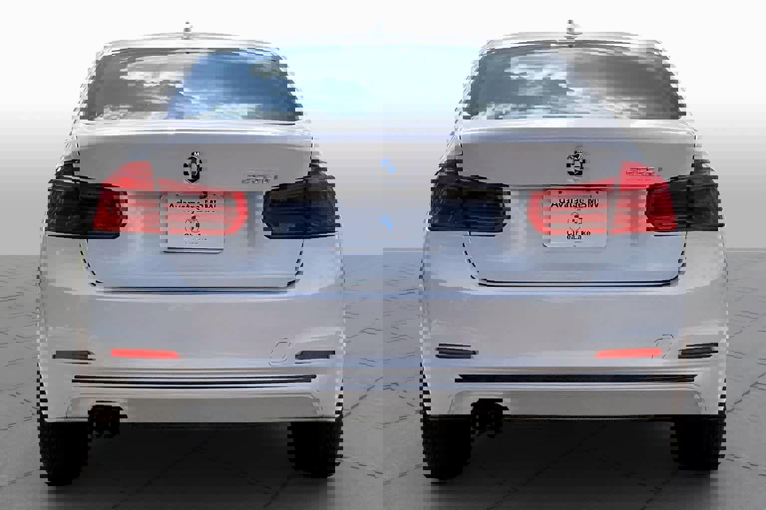 Used 2018 BMW 330i Sedan image 4