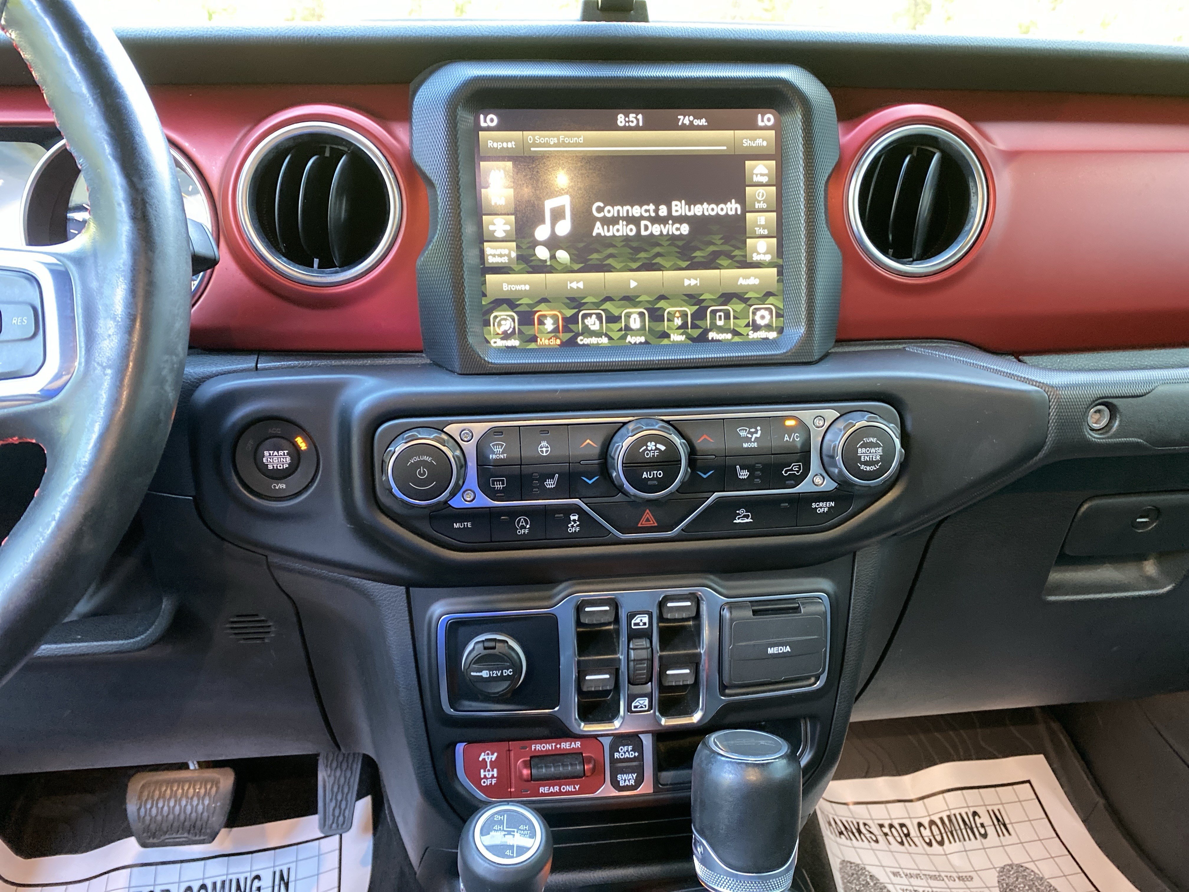 Used 2023 Jeep Gladiator Rubicon w/ LED Lighting Group AWD/4WD image 24