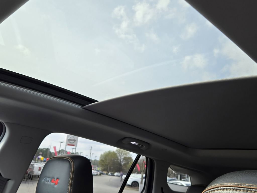 Used 2023 GMC Terrain AT4 w/ Tech Package image 16