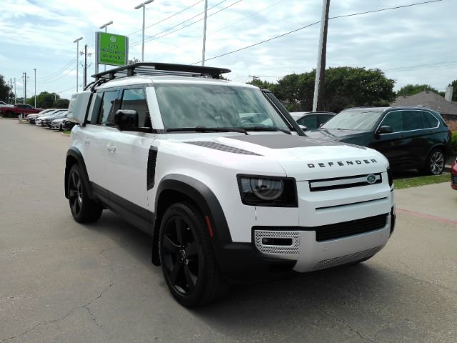 Used 2023 Land Rover Defender 110 SE AWD/4WD image 4