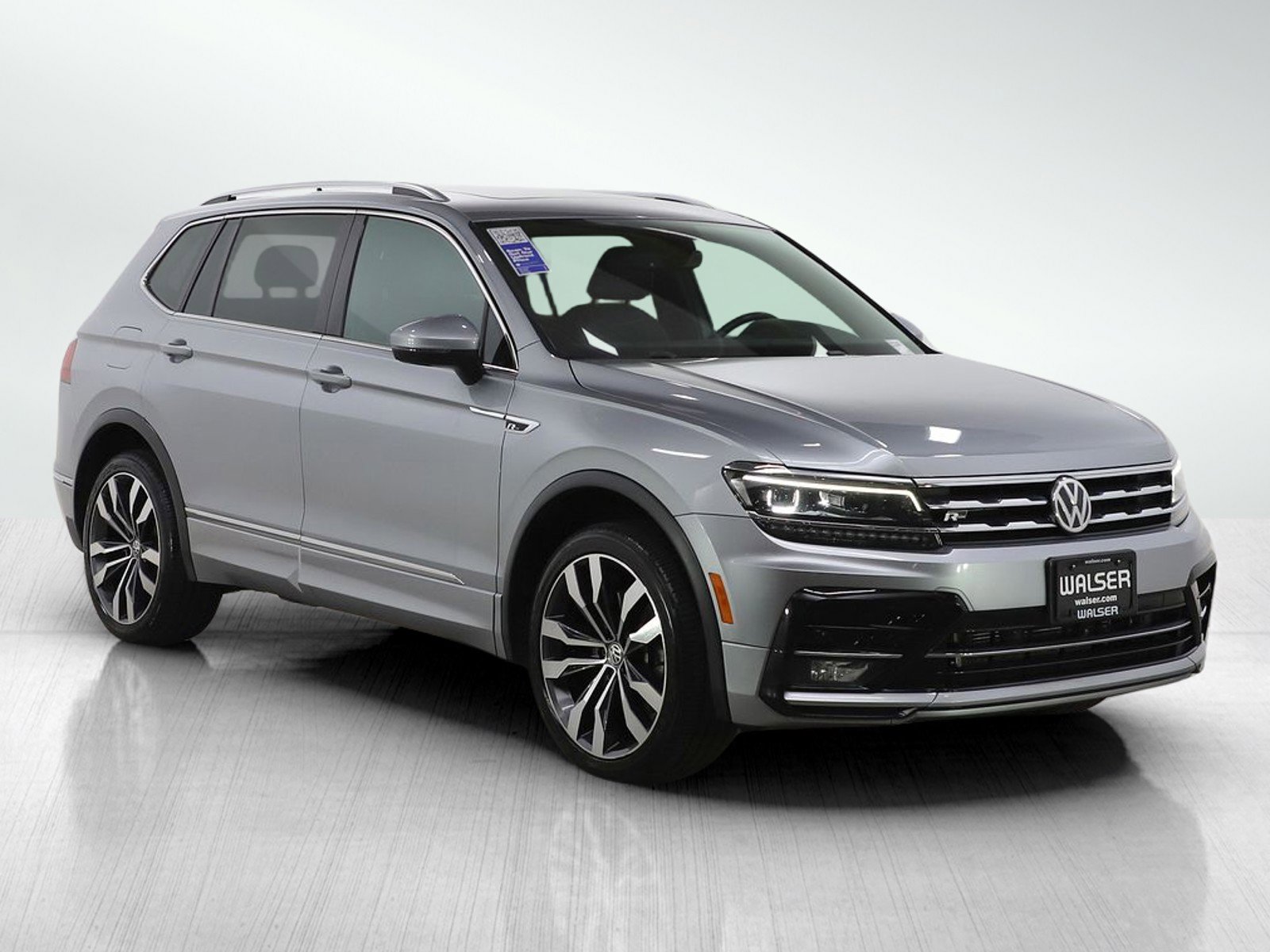 Used 2020 Volkswagen Tiguan SEL Premium R-Line w/ 3rd Row Seat Package image 7