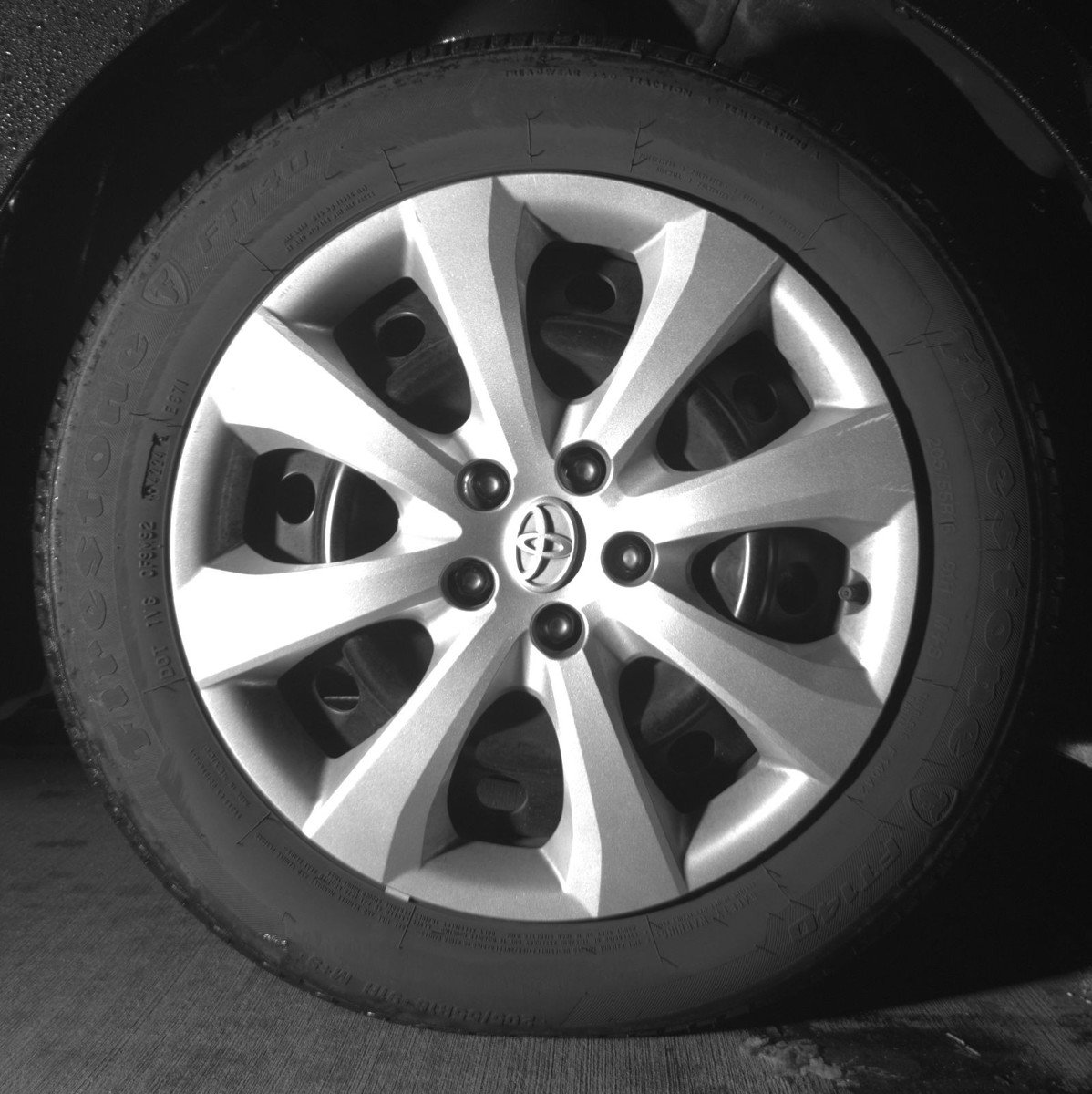 Used 2025 Toyota Corolla LE FWD image 13