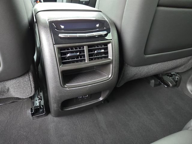 Certified 2024 Cadillac XT5 Premium Luxury w/ Platinum Package AWD/4WD image 13