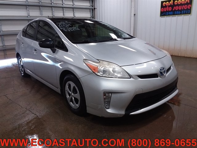 Used 2012 Toyota Prius Three w/ Solar Roof Pkg FWD image 1