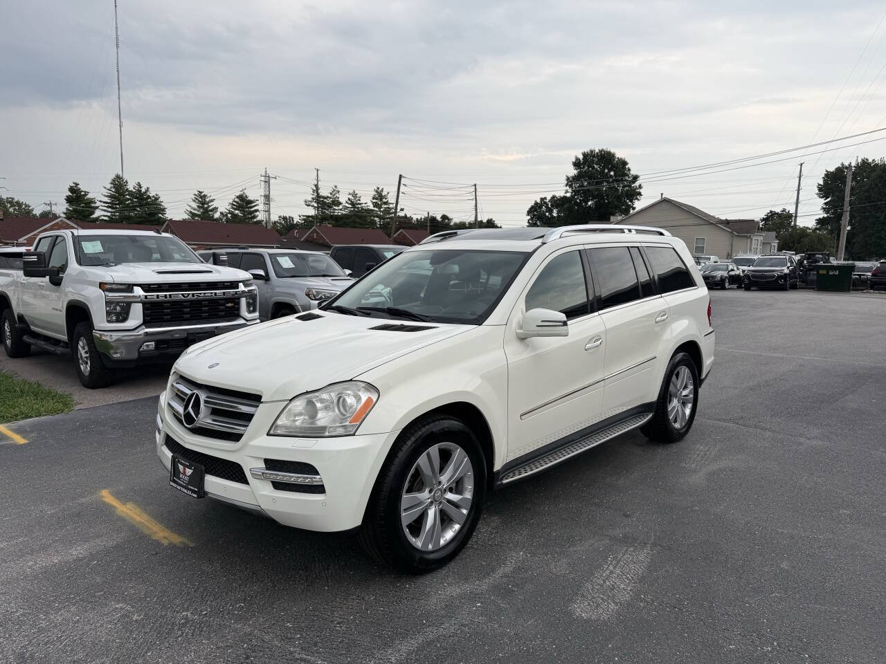 Used 2012 Mercedes-Benz GL 450 4MATIC image 3