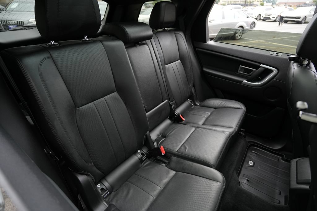 Used 2019 Land Rover Discovery Sport AWD/4WD image 30