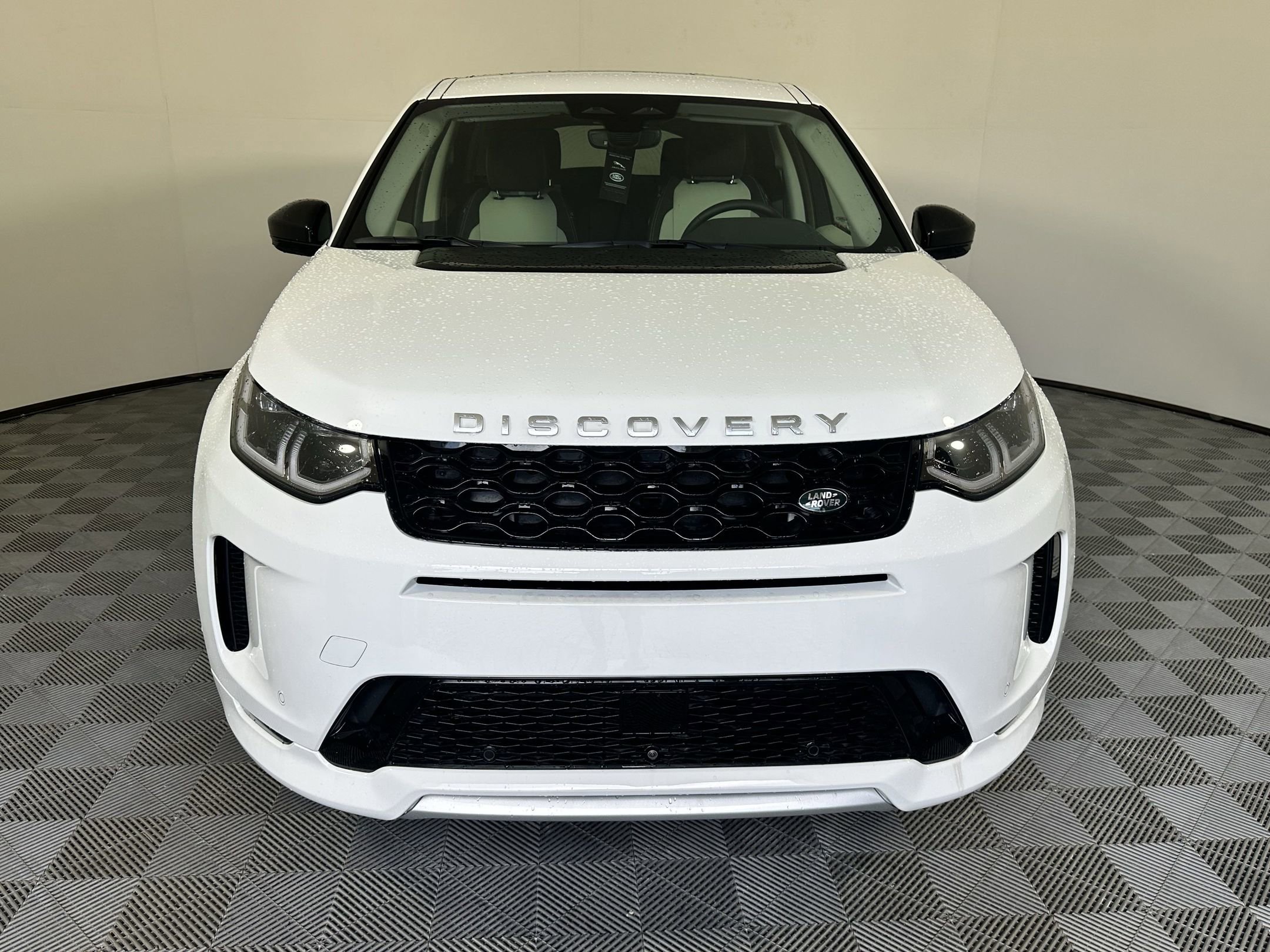 Certified 2025 Land Rover Discovery Sport S image 5