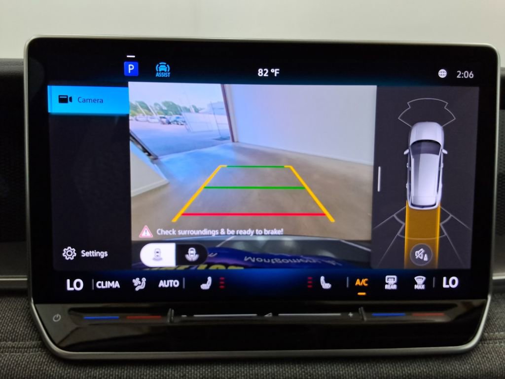 Certified 2025 Volkswagen Tiguan S FWD image 11