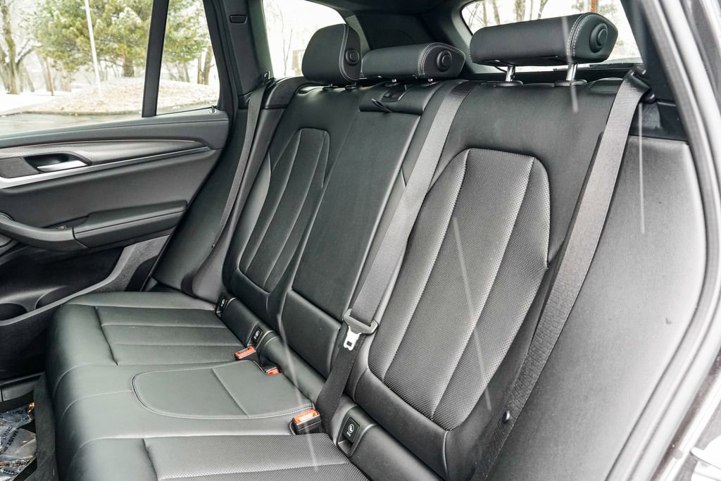Certified 2024 BMW X3 M40i w/ Premium Package image 18