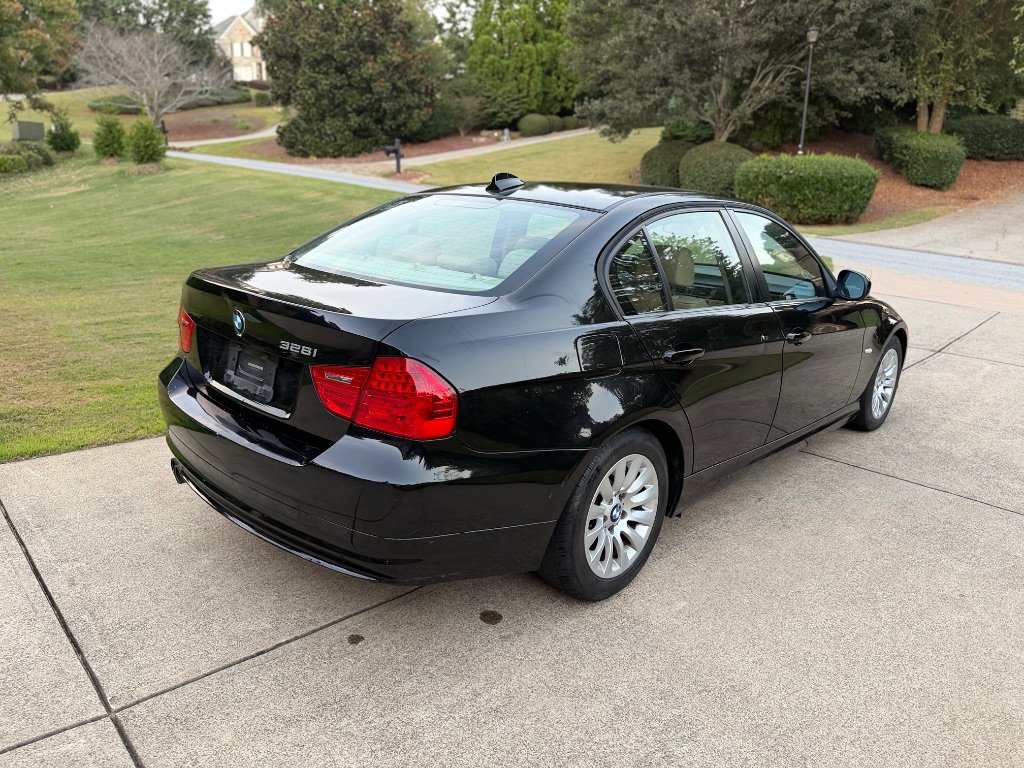 Used 2009 BMW 328i Sedan RWD image 6