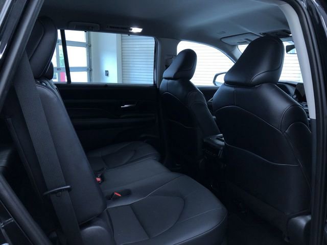 Used 2026 Toyota Grand Highlander AWD image 22
