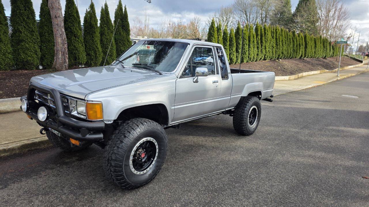 Used 1987 Toyota Pickup Deluxe