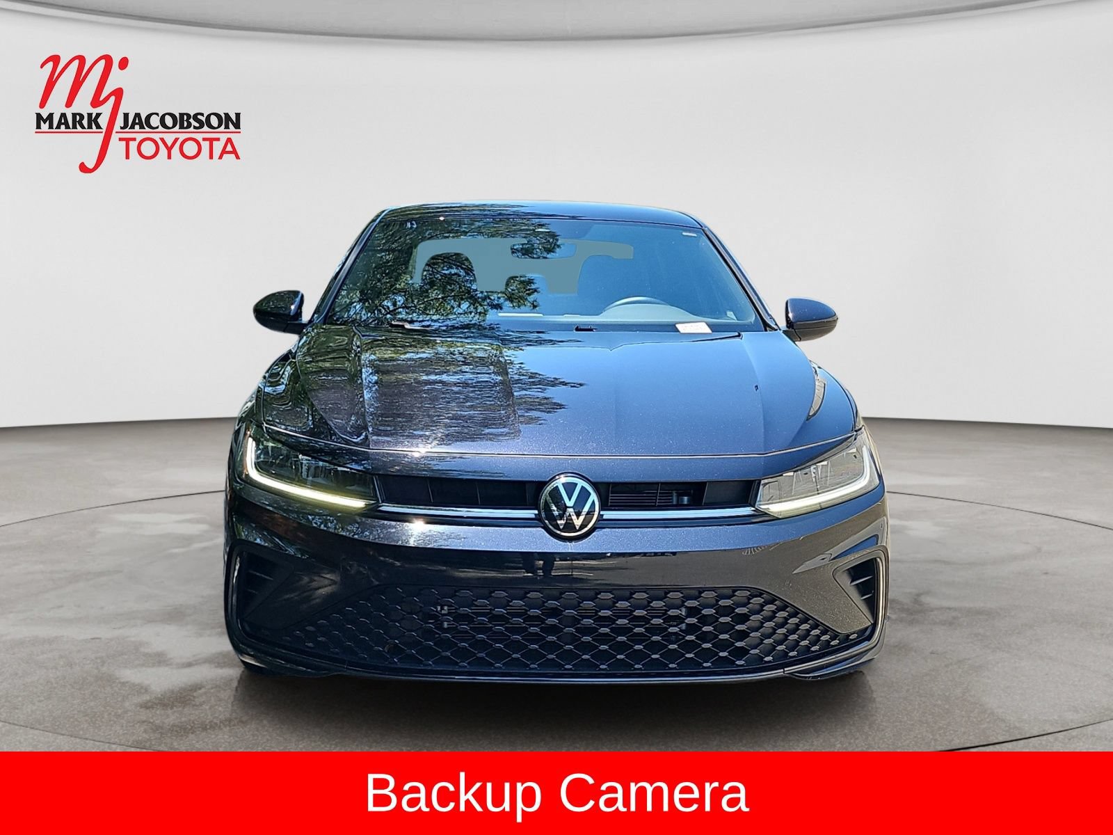 Used 2025 Volkswagen Jetta Sport FWD image 2