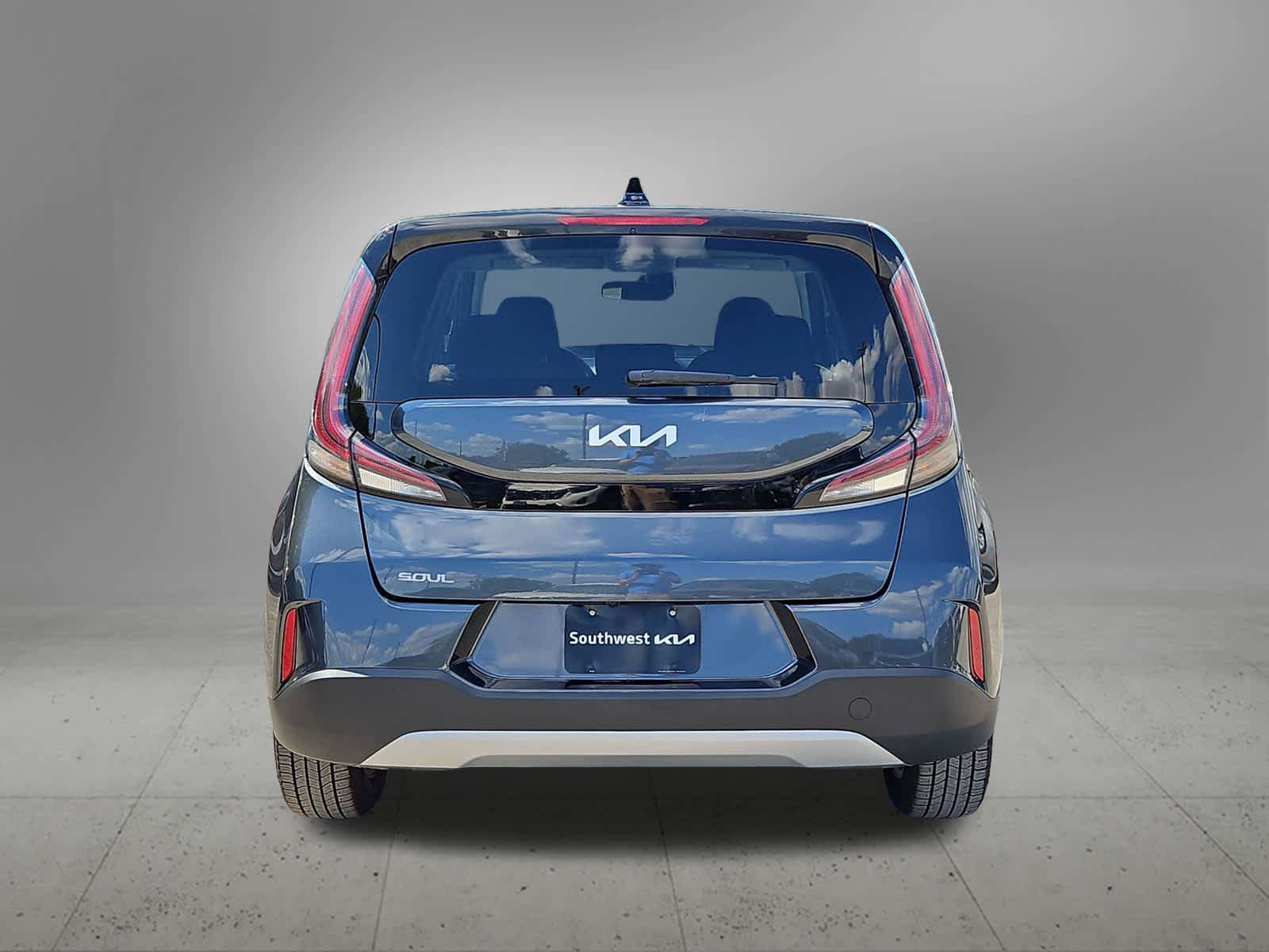 Certified 2024 Kia Soul LX w/ Option Group 015 FWD image 4