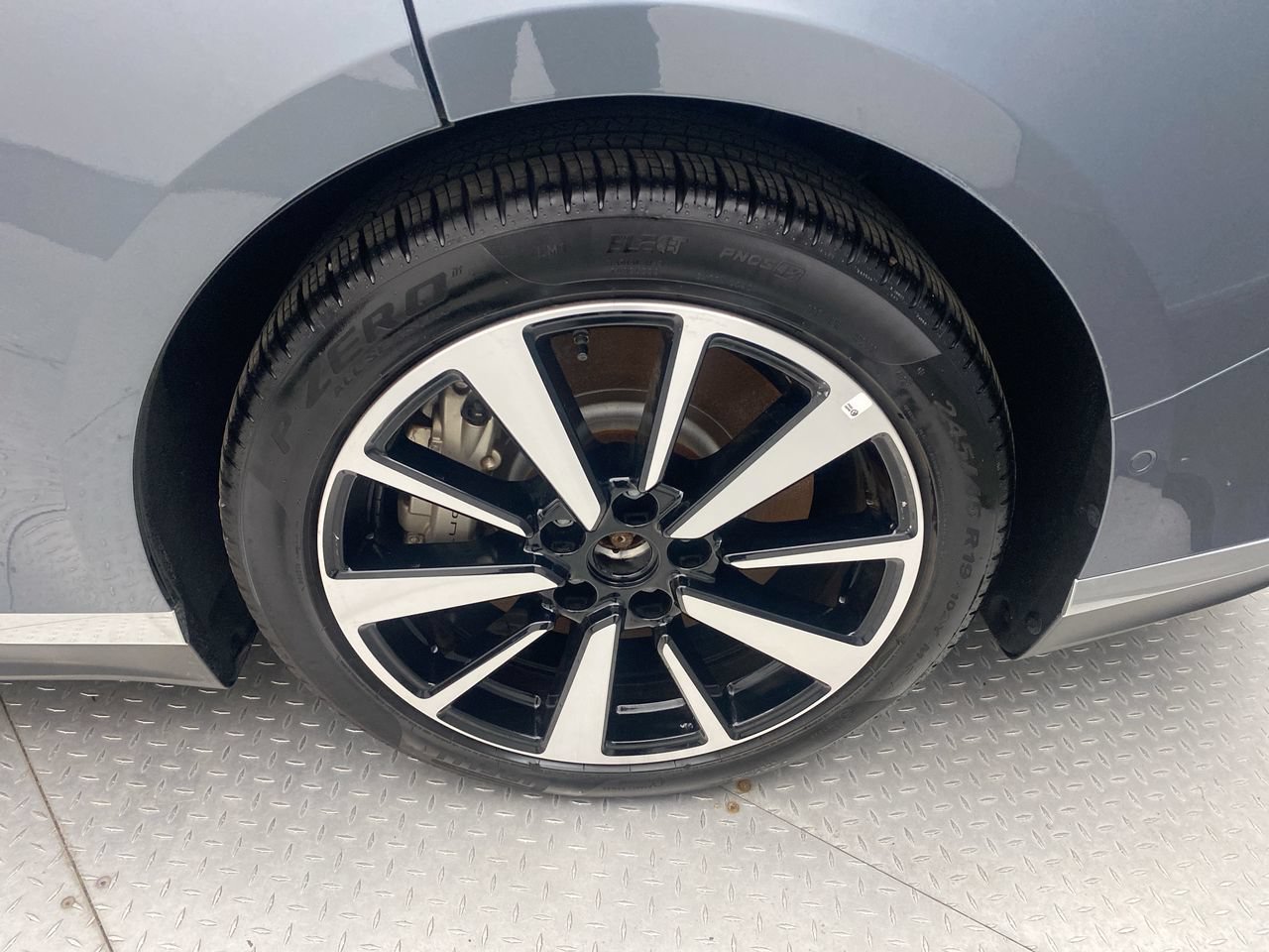 Used 2024 Lucid Air Touring AWD/4WD image 10