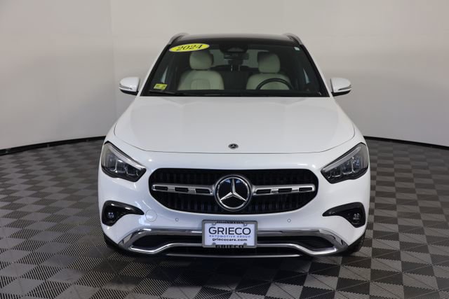 Used 2024 Mercedes-Benz GLA 250 4MATIC w/ Winter Heating Package image 3