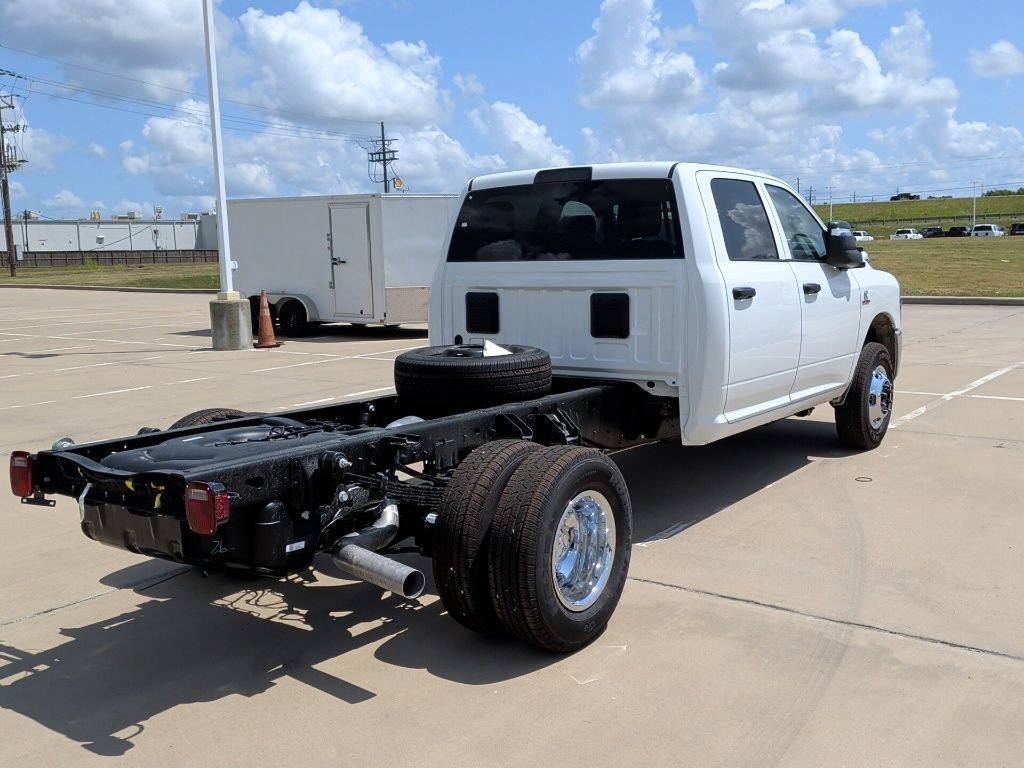 New 2026 RAM 3500 Tradesman w/ Chrome Appearance Group A AWD/4WD image 8
