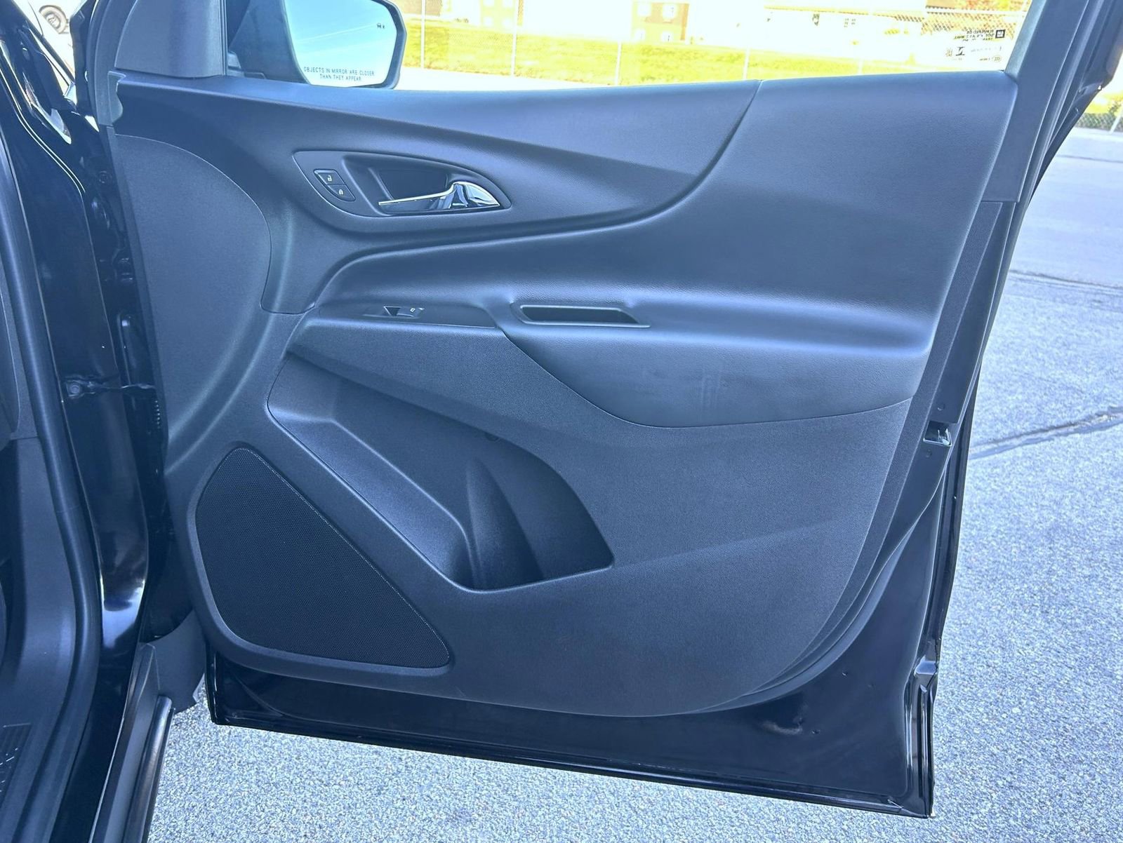 Used 2024 Chevrolet Equinox LT w/ LPO, Floor Liner Package image 15