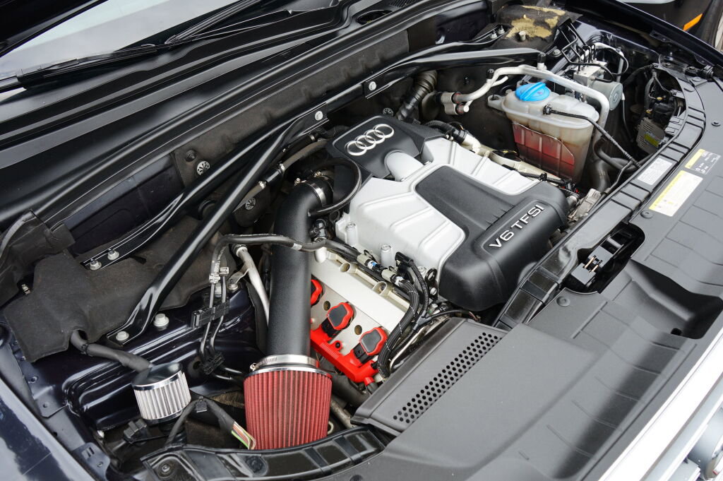 Used 2015 Audi SQ5 Premium Plus w/ Technology Package image 12