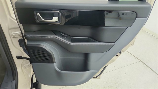 Used 2024 INEOS Grenadier Fieldmaster Edition image 30