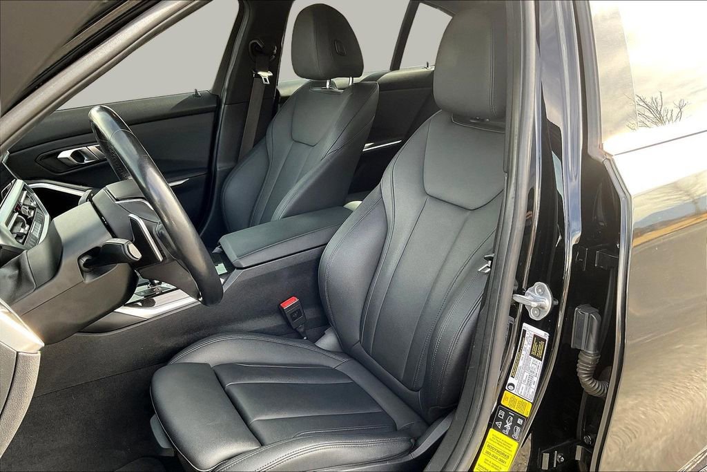 Used 2019 BMW 330i xDrive Sedan w/ Convenience Package image 21
