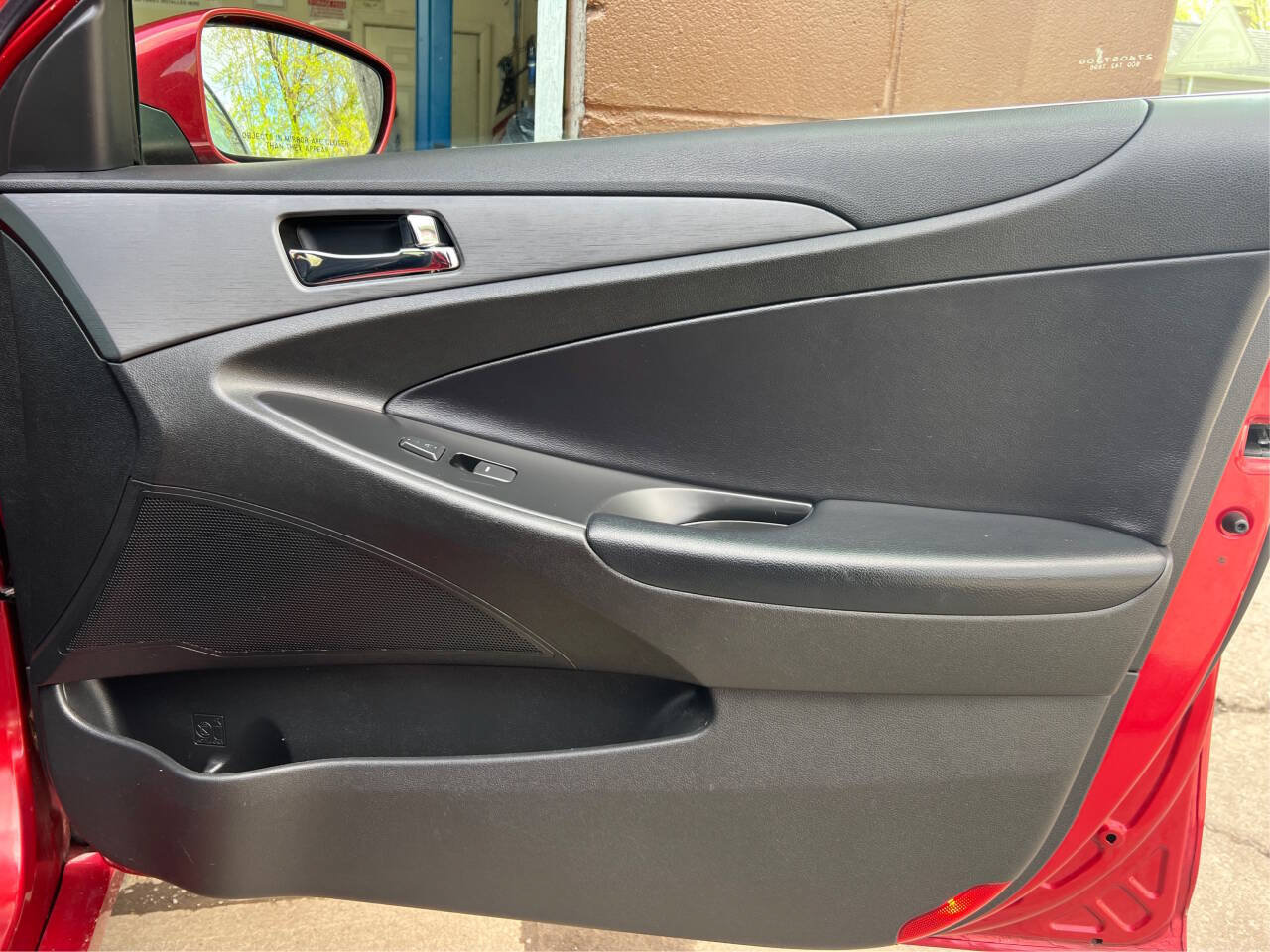 Used 2011 Hyundai Sonata SE FWD image 18